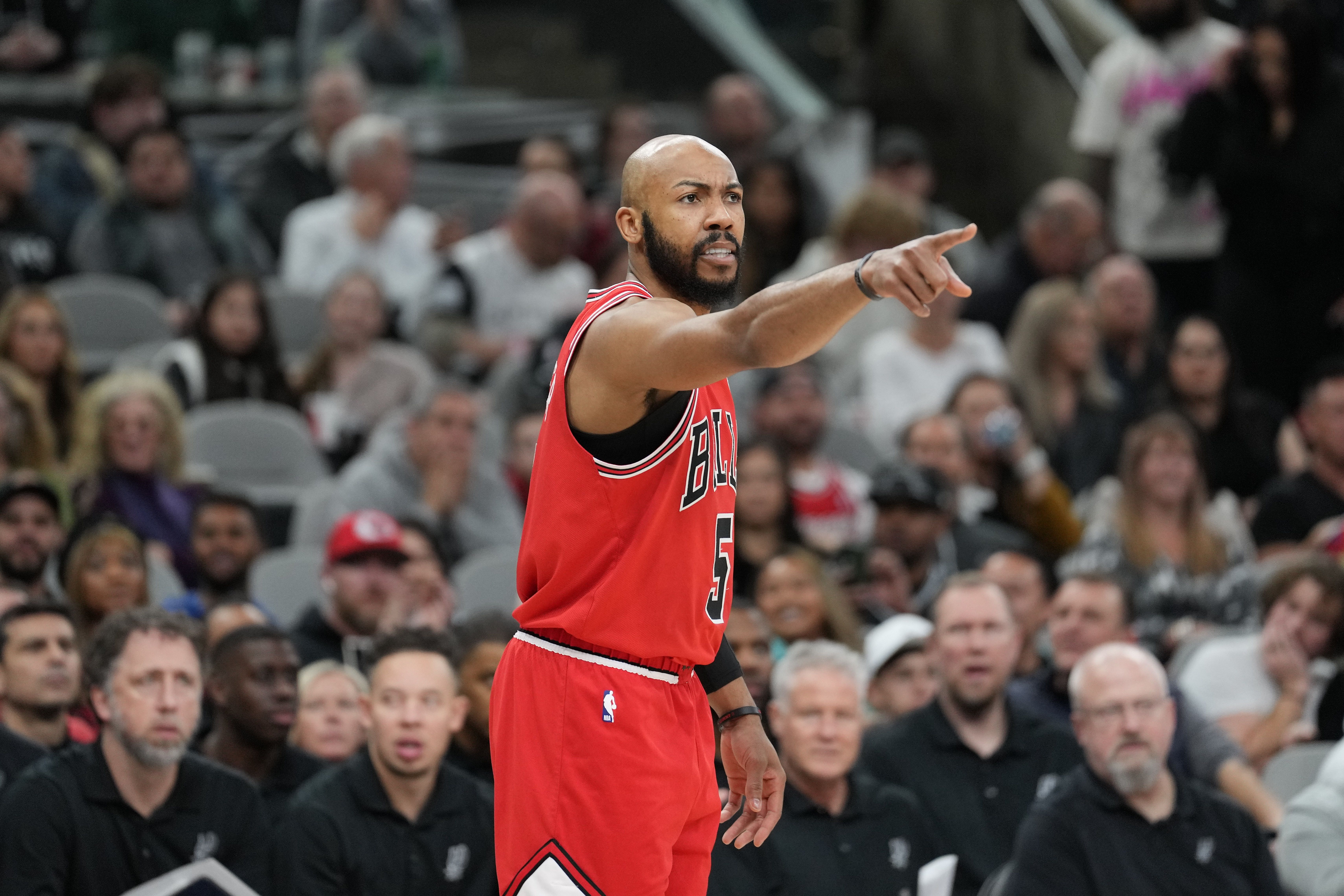 米德尔顿决定执行下赛季3330万美元的球员选项(米德尔顿nba)