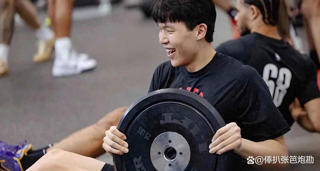 关于美媒调侃杨瀚森退出夏联：明天有球迷会哭到了现场却发现杨不打的信息